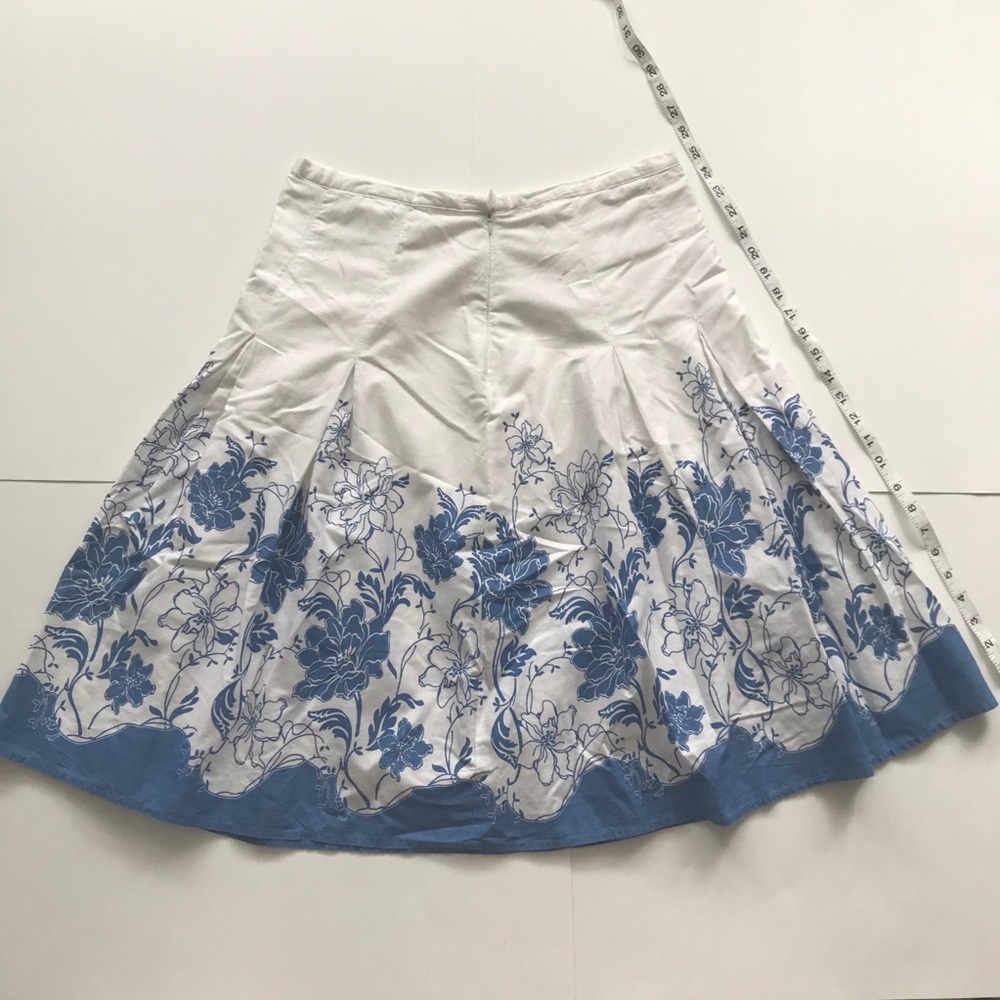 Skirt - Picture 3 of 4